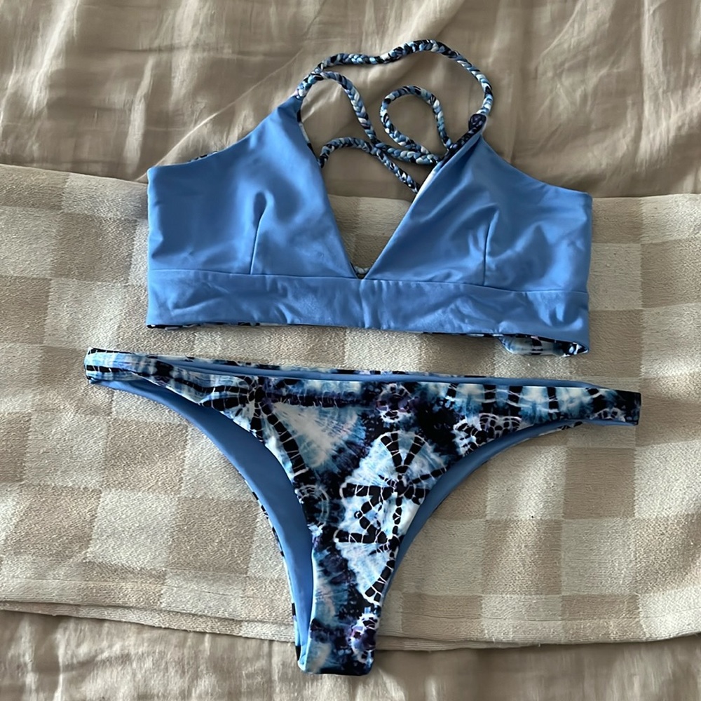 Lali + Layla Bikini